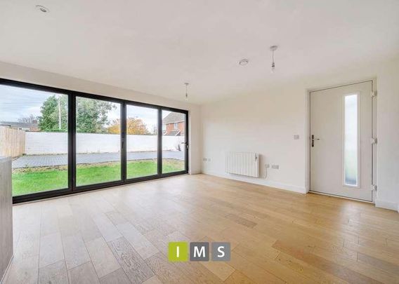 Kingsclere Road, Bicester, OX26 - Photo 1