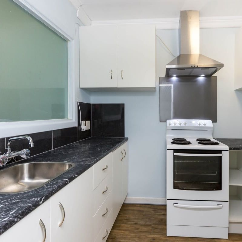 2/4 Granville Street, Silverstream, Upper Hutt - Photo 1