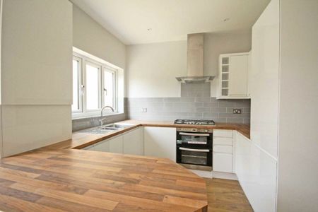 Dordrecht Road, Acton, W3 - Photo 5