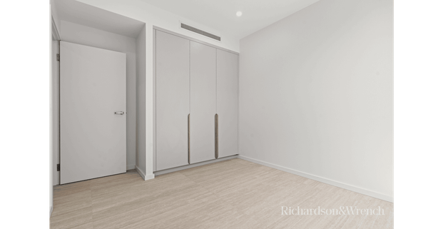 Architecturally Designed Beachside Townhouse with Breathtaking Ocean Views - Photo 1