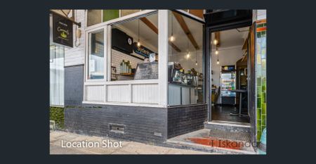 Sunlit Studio Haven Moments from Sydenham Station! - Photo 4