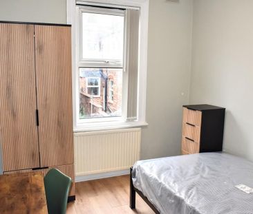 5 bedroom terraced house to rent - Photo 5