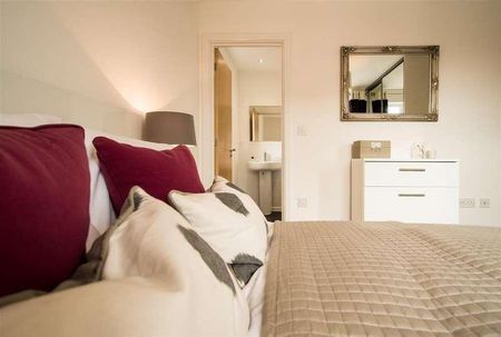 Pilkington Way, Cradley Heath, B64 - Photo 3