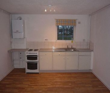 Leighton, Orton Malbourne, Peterborough - Photo 2