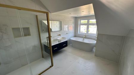 5 bedroom detached house to rent - Photo 4