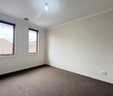 2/14 Mack Street, Reservoir - Photo 2