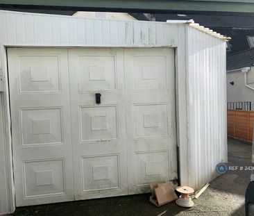 4 bedroom maisonette to rent - Photo 4