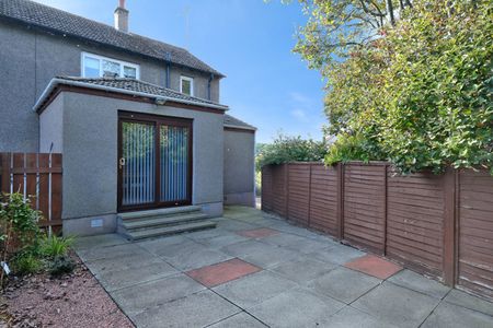 12 Morrison Drive, AB10 7EE, Aberdeen - Photo 3