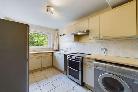 Audley Court, Adderstone Crescent, Newcastle Upon Tyne, NE2 - Photo 2