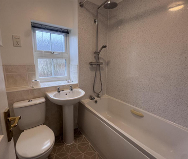 2 bedroom end of terrace house to rent - Photo 5