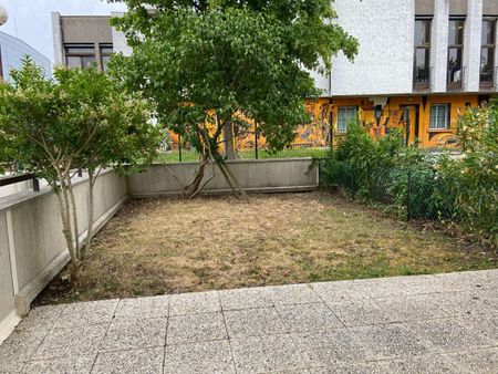 Location Appartement 2 pièces 51m² STE GENEVIEVE DES BOIS 91700 - Photo 4