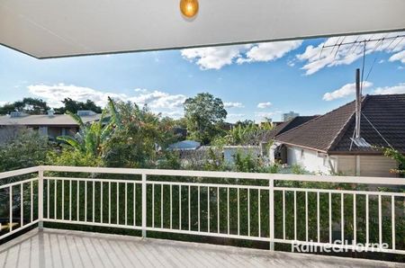 3/37 Mitre Street, St Lucia, QLD 4067 - Photo 4