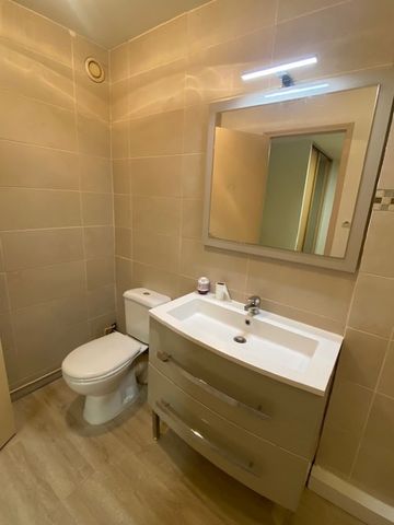 Location Appartement 2 pièces 40m² - Photo 4