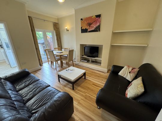 Main Avenue, Heworth - P1688 - Photo 1