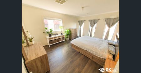 FAMILY ENTERTAINER! - Photo 2