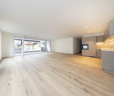 Rent a 2 ½ rooms apartment in Zürich - Photo 1