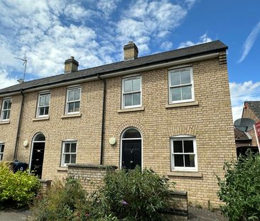 Terraced House to rent on - Photo 4