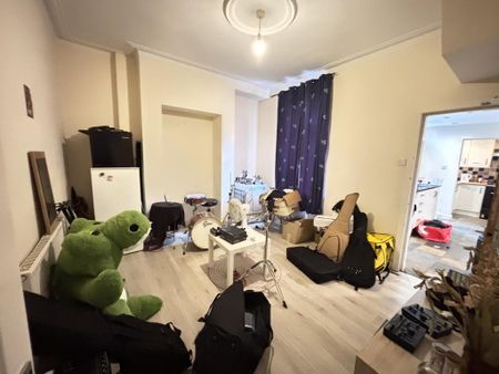 4 bedroom house to rent - Photo 3