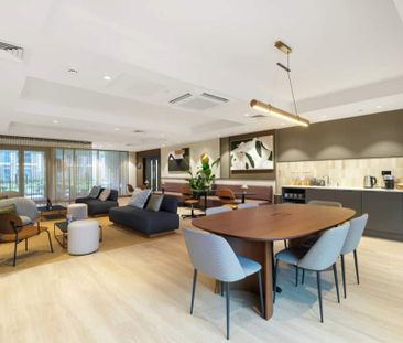 The Oakgate, KT22 7RZ, Surrey - Photo 4