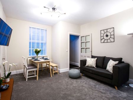 Hillside Room 1 - Photo 3