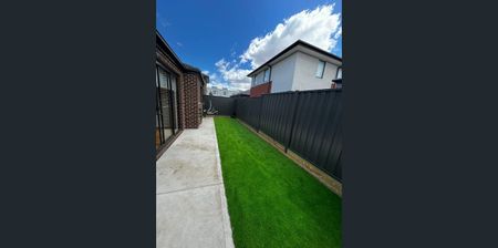 Spacious 4-Bedroom Home with 2 Bathrooms and Single Garage - Comfortable and Modern Living - Photo 4