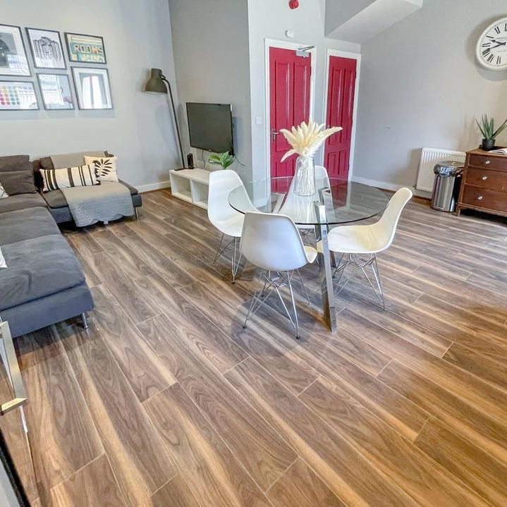 6 bedroom terraced house to rent - Photo 1