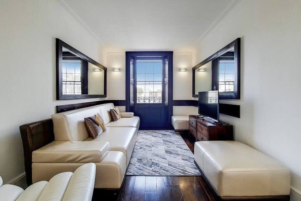 Lyall Street - Photo 1