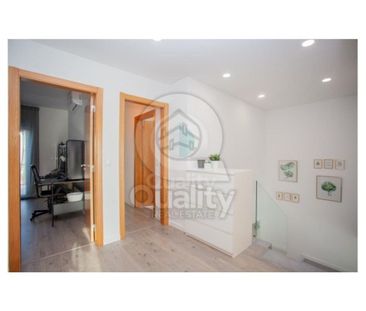 4 room luxury House for rent in Barreiro, Distrito de Setúbal - Photo 6