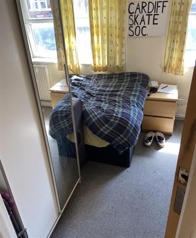 2 bedroom apartment to rent - Photo 4