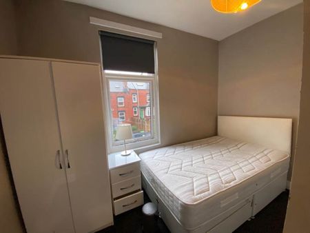 St Ann's Mount (room 2), Burley, Leeds - Photo 3