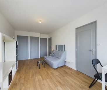 Joli studio meublé, à 2 pas de la ligne 6 de bus - Photo 4