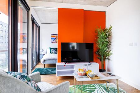 1 bedroom serviced apartment to rent - Photo 3