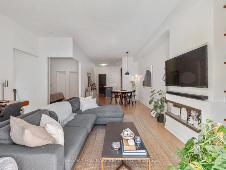 112 George Street #312 - Photo 2