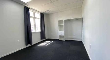 Three Bedroom - City Centre. - Photo 5