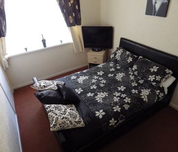 1 Bed Flat, Liverpool, L4 - Photo 2