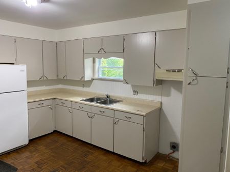 For Lease - 348 University Avenue, Cobourg, Ontario - Photo 4