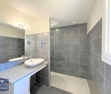 Location Maison 4 pièces 79m² LIBOURNE 33500 - Photo 6