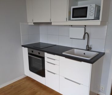 Hagalundsgatan, Solna - Photo 2