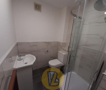 1 bedroom block of apartments to rent - Photo 4