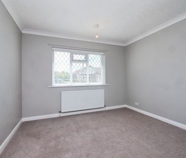 Woodleigh Close, York, Strensall - Photo 3