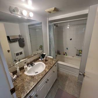 1 Bedroom 1 Bath LARGE SUITE! South Granville $2000 - Photo 4