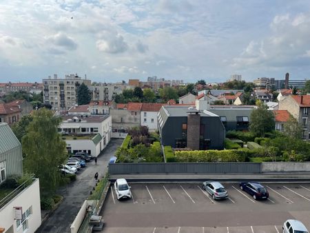 VILLEJUIF PAUL VAILLANT COUTURIER : 2 pièces 42m² avec cave et parking - Photo 4