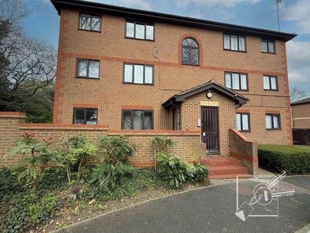 Winston Close, DA9 - Photo 4