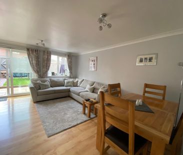 6, House Meadow - Photo 1