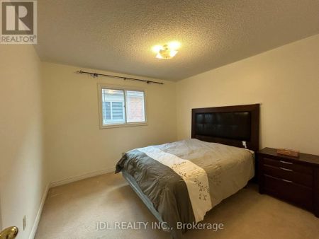 49 MELVILLE ST STREET W - Photo 4