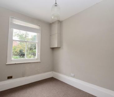 4 bedroom detached house to rent - Photo 5