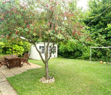 4 bedroom detached house to rent - Photo 3