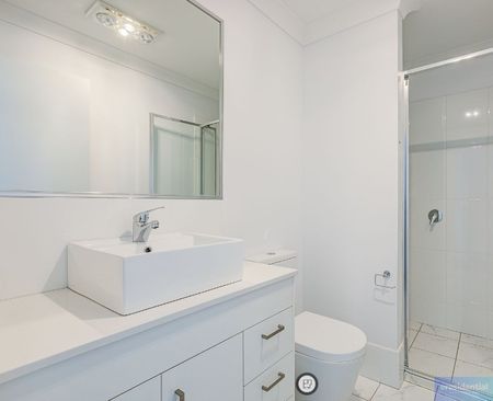 49 Weedbrook Street, Park Ridge South QLD 4125 - House For Rent | Domain - Photo 2