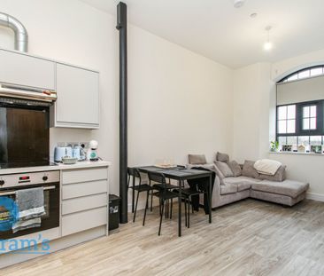 1 bed Apartment for Rent - Photo 3