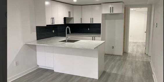 4 1/2 A Louer Proche Hopital Sacre Coeur - Photo 3